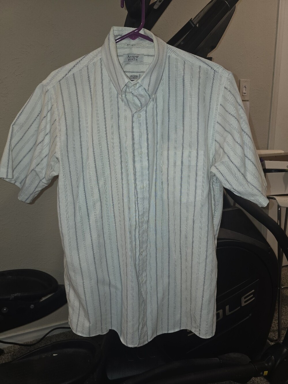 Arrow Men's Short-Sleeve Button-Down Shirt in White with Light Blue Stripes